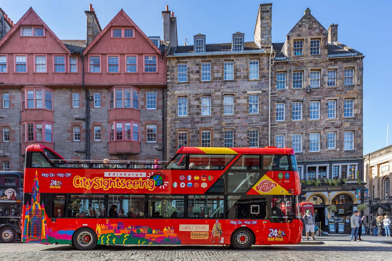 hop on off bus tour edinburgh